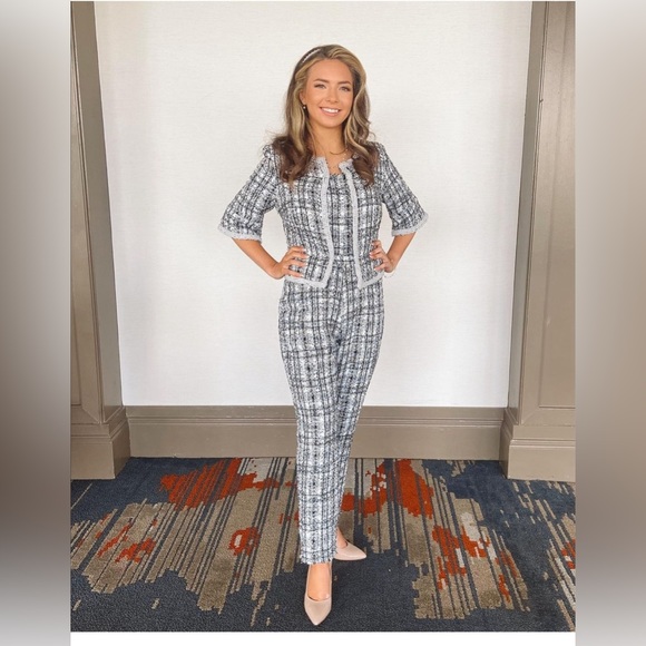 Ashley Lauren, Size 2, Two Piece Tweed Suit.